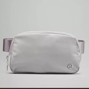 Authentic NWT Lululemon Everywhere Belt Bag - Silver